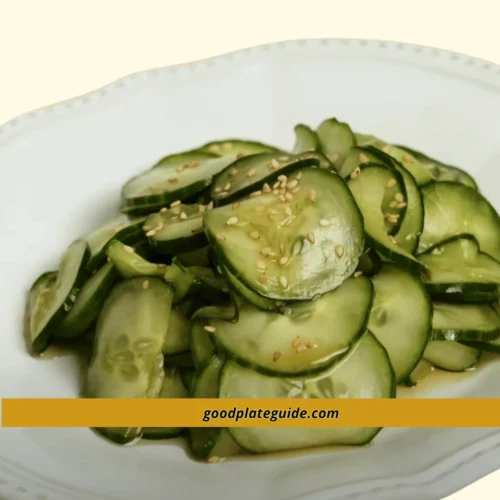Salade de concombre asiatique : fraîcheur maison en 10 minutes 3 salade de concombre asiatique dans un bol, graines de sésame et coriandre